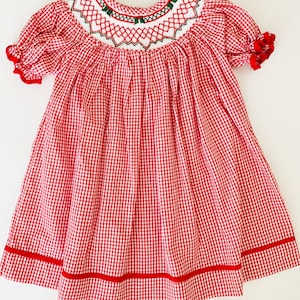 Christmas Smocked Dress, Girls Smocked Dress, Gingham Smocked Dress, Christmas Dress, Poinsettia Dress, Smocked Dress