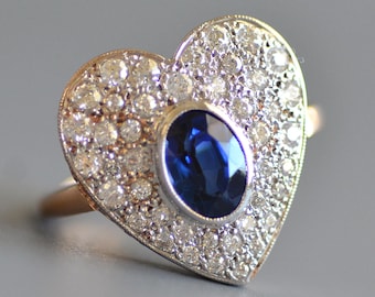 Antique late Victorian/early 1900s period old mine cut diamond and sapphire heart ring in 18k gold