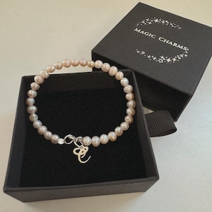 Alphabet Pearl Bracelet, Gift for her, Mother Day Gift,Friend Gift , Birthday Gift