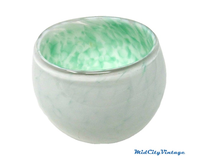 Spatter Glass Bowl in White and Green