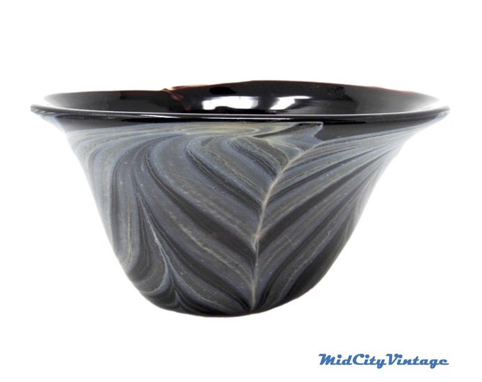 Feathered Glass Decorative Bowl