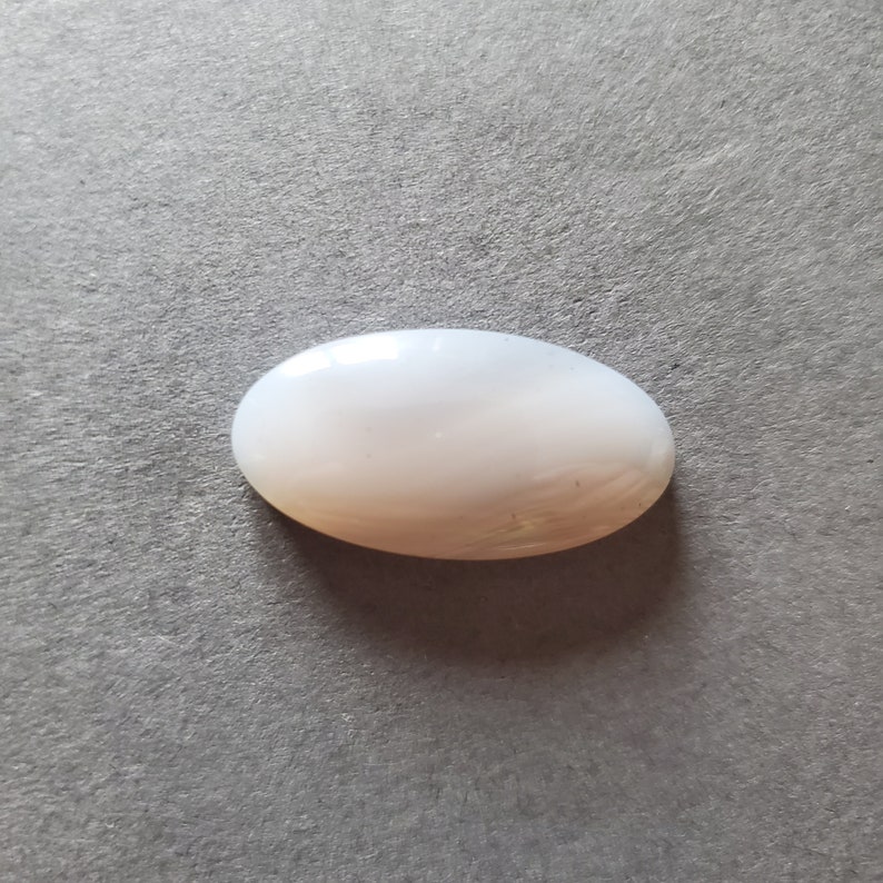 Agate with Parallax Cabochon Hand Cut Designer Cabochon Oval Shape