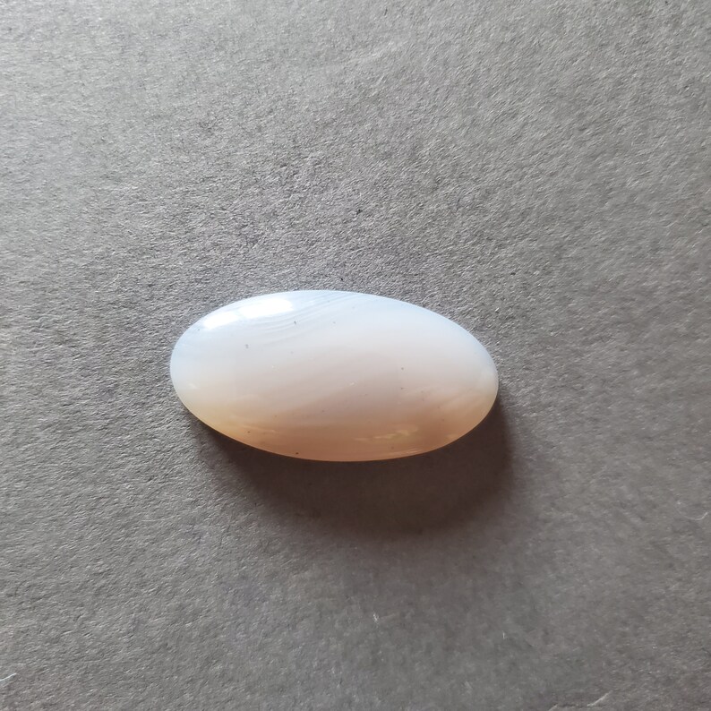 Agate with Parallax Cabochon Hand Cut Designer Cabochon Oval Shape