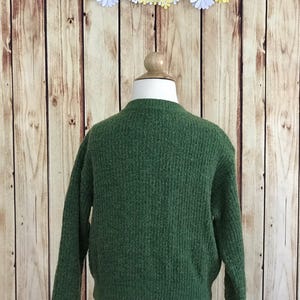 YOUNG VERSACE Vintage 1990's Girl's Ragg Wool Cardigan, Classic Green Sweater with Silver Medusa Head Buttons, Size 5/6Y image 4