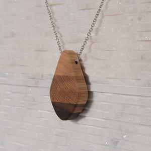 Wood Necklace - Gradient Teardrop