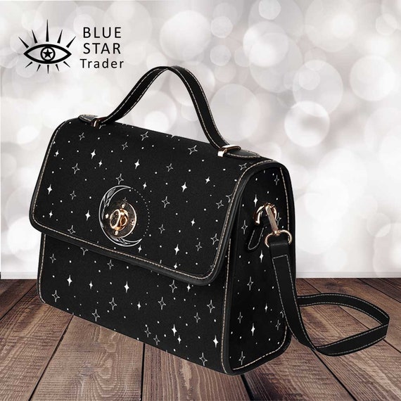 Blue Shoulder Woodland Handbags, 150gm at Rs 150/piece in Mumbai | ID:  24887753288