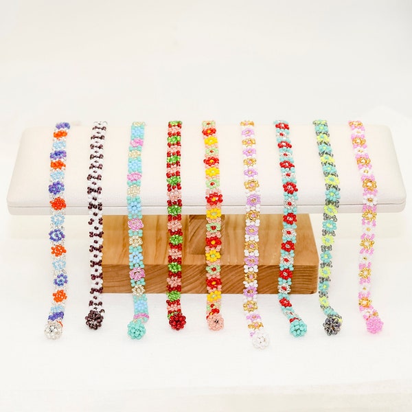 Multi Color Seed Bead Bracelet, Adjustable Seed Bead Bracelet, Mexican Huichol Daisy Flower Bracelet