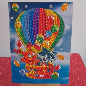 Carte postale enfant, carte anniversaire enfant, carte montgolfière, carte enfant diamant, diamond painting, carte fait main, anniversaire.