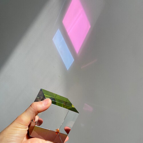 70*70*70mm shops High Quality Clear Crystal K9 Glass Physics Cube Photography Prop Prism Light Spectrum Optical Desk Decor 7cm Birthday Gift