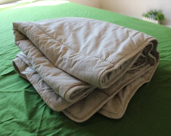 Hemp quilted blanket with stripes