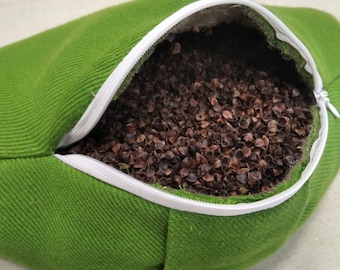 Meditation cushion made of hemp and filled with buckwheat