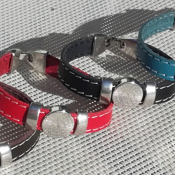 Bracelets en cuir avec perle ronde et passants en métal