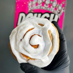 Simply Cinnabon Glam Cookie (Cookie Dough, Protein Cookie Dough, Cookies)