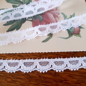 Dentelle de Calais ancienne en coton blanc,  coupon de 3 mètres, dentelle dentelle de bordure , créations, couture layette lingerie