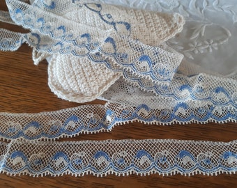 Old Valenciennes type lace in ecru and blue cotton, 3m30 coupon