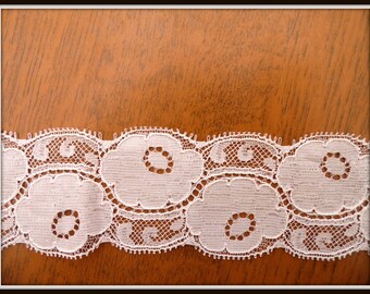 2M60 old lace from Calais, white lace, Vintage lace, floral lace, couture lace,