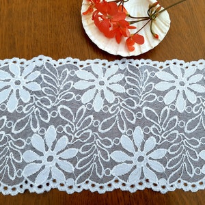 2 mètres de belle Dentelle de Calais extensible blanche, largeur 15, 5 cm couture,lingerie,mariage,créations