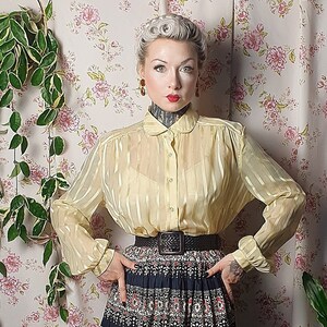 Vintage Quilted Yellow Pattern Sleeveless Top