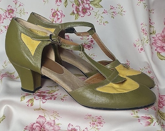 Vintage 30s style khaki and yellow t-strap perforated leather mid heel shoes -  UK5-6
