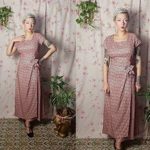 Vintage rosa Blumen Spitze Silber Lame Column Shortsleeve Abendkleid - UK 8 - 12 - 1950er 1960er Stil - 60er 50er Cocktail rosa Blumenkleid