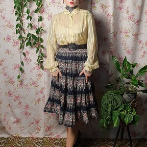 Vintage Quilted Yellow Pattern Sleeveless Top main image 0
