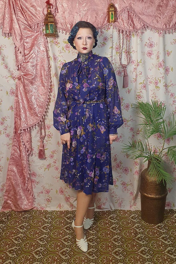 long sleeve midi swing dress Linen Summer Vintage Dress | XS Green
