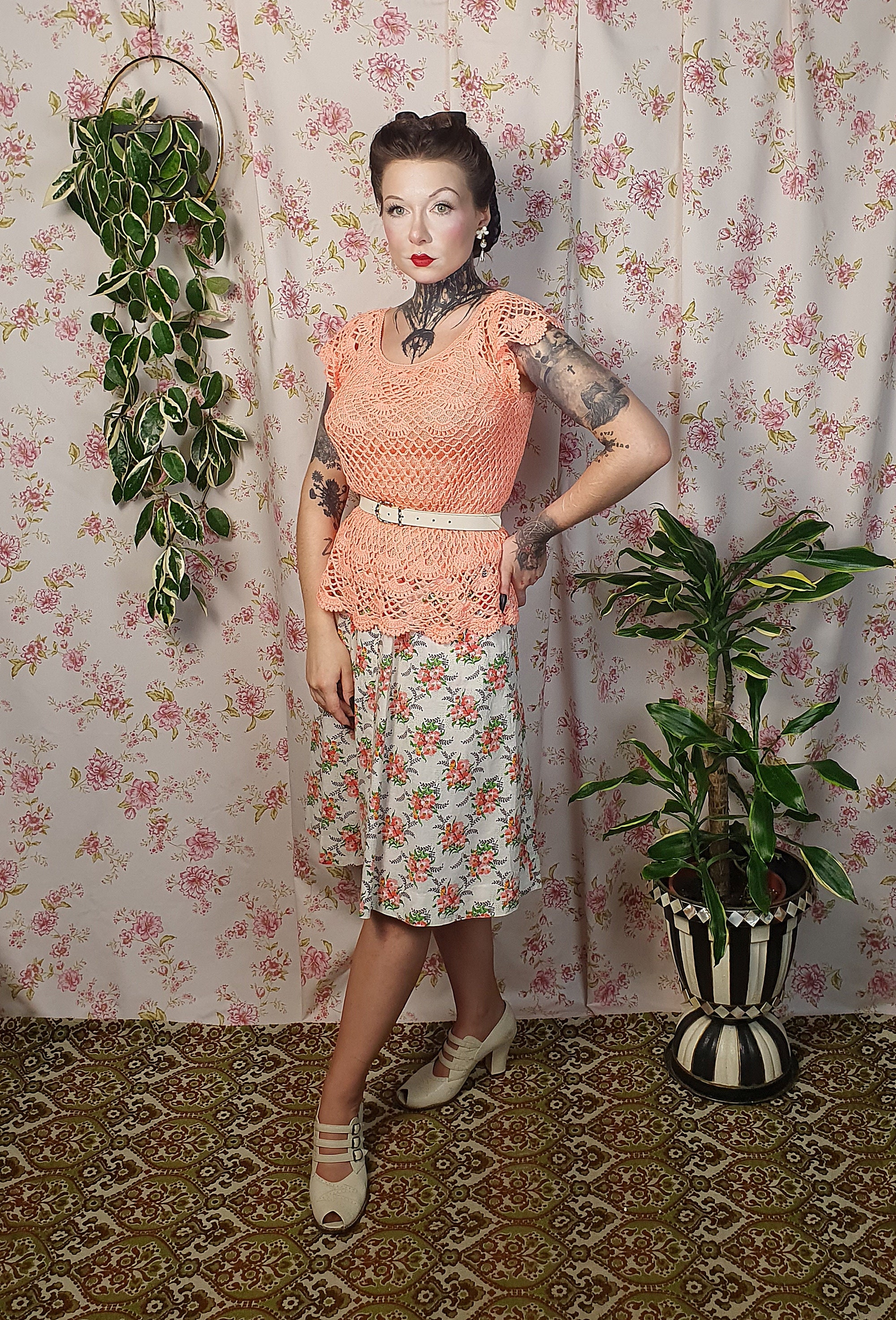 Vintage Peach Pink Shortsleeve Openwork Crochet Blouse - UK 8 - 12