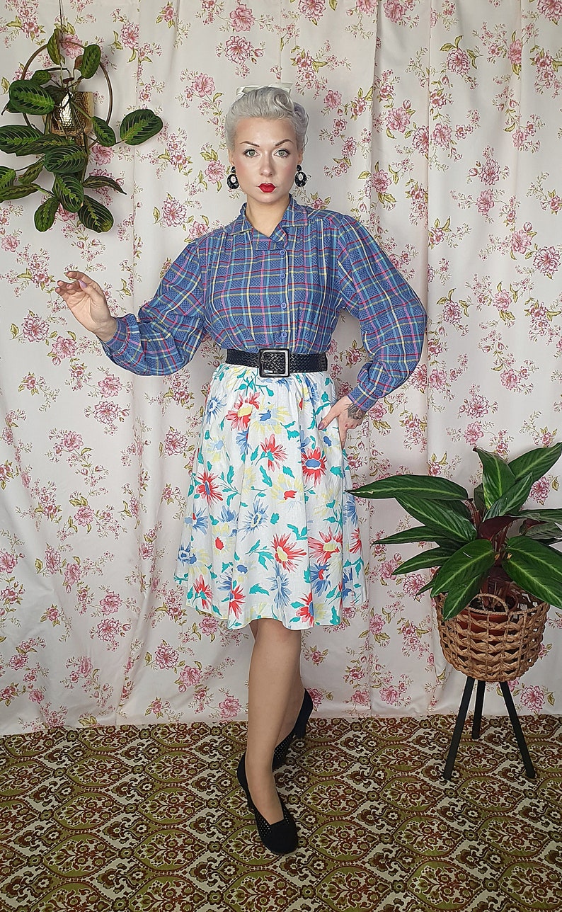 Vintage white blue red romantic floral a line cotton landgirl skirt UK 8-10 1940s 1950s style 80s does 50s a line 40s floral skirt image 4