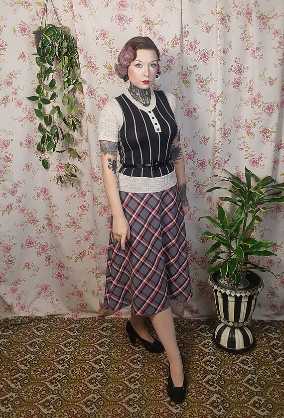 Vintage A Line Red Grey Tartan Plaid Demi-seasonal Skirt - UK 10 