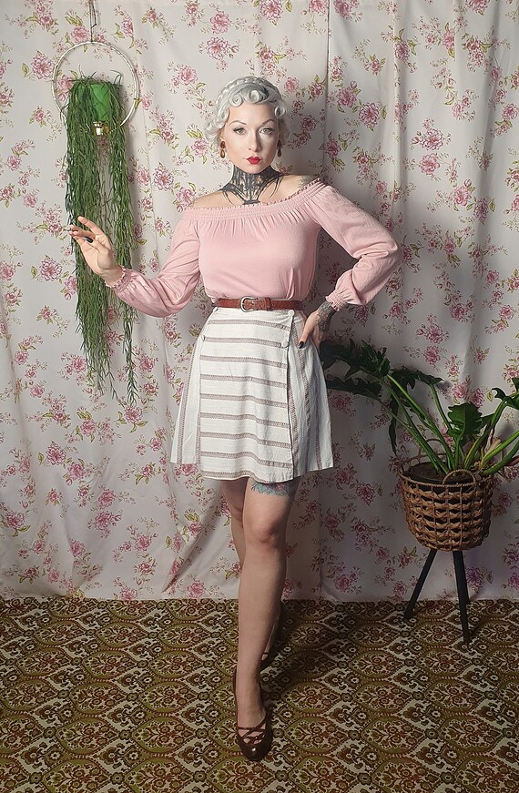 Vintage off-shoulder neckline pastel pink longsle… - image 3