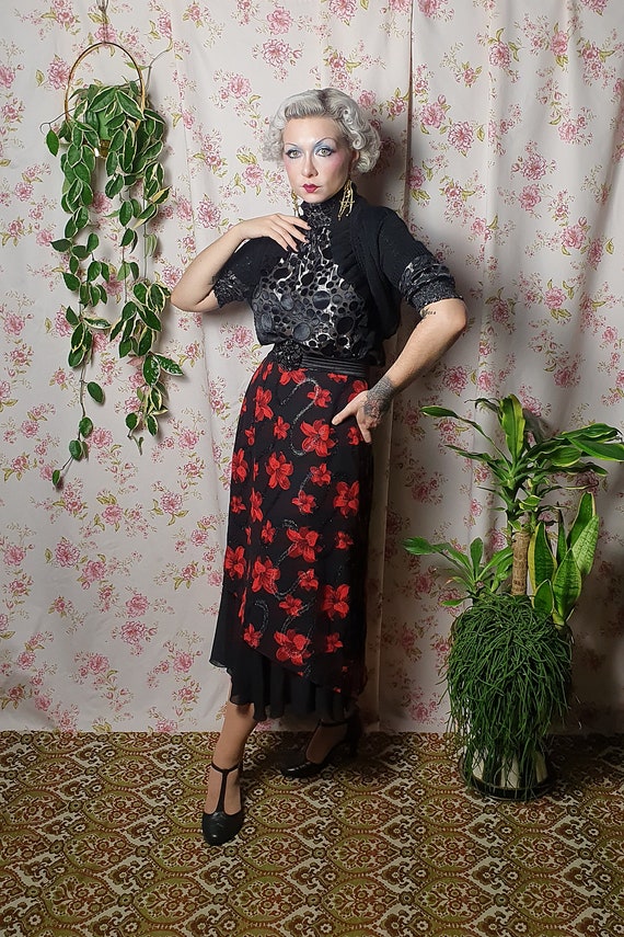 Vintage black red floral print a line midi skirt … - image 6