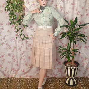 Beige roze A-lijn geplooide rok van gestreepte rayonmix - maat UK8 - stijl uit de jaren 40/50 - romantische geplooide rok met hoge taille in jaren 80-50 stijl afbeelding 4