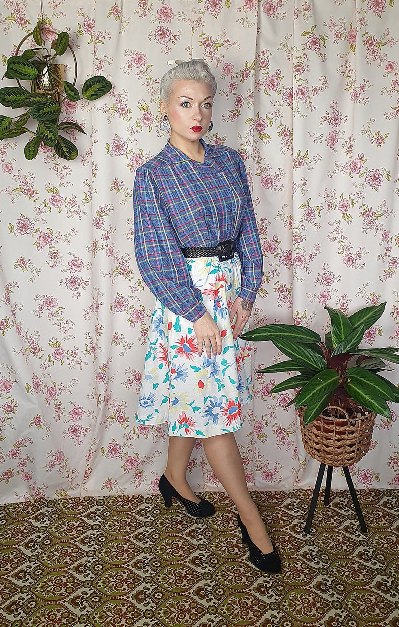 Vintage white blue red romantic floral a line cotton landgirl skirt UK 8-10 1940s 1950s style 80s does 50s a line 40s floral skirt image 2