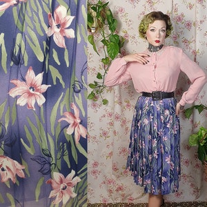 Vintage A line pleated floral blue purple pink green romantic swing skirt UK 8-10 1940s 1950s style 80s does 50s cottagecore skirt image 1