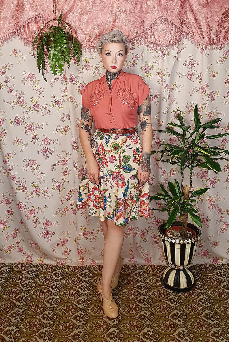 Burnt umber 40s 50s rayon gabardine sleeveless romantic collared shirt - UK10 - 80s does 50s sleeveless marsala floral embroidery top image 3