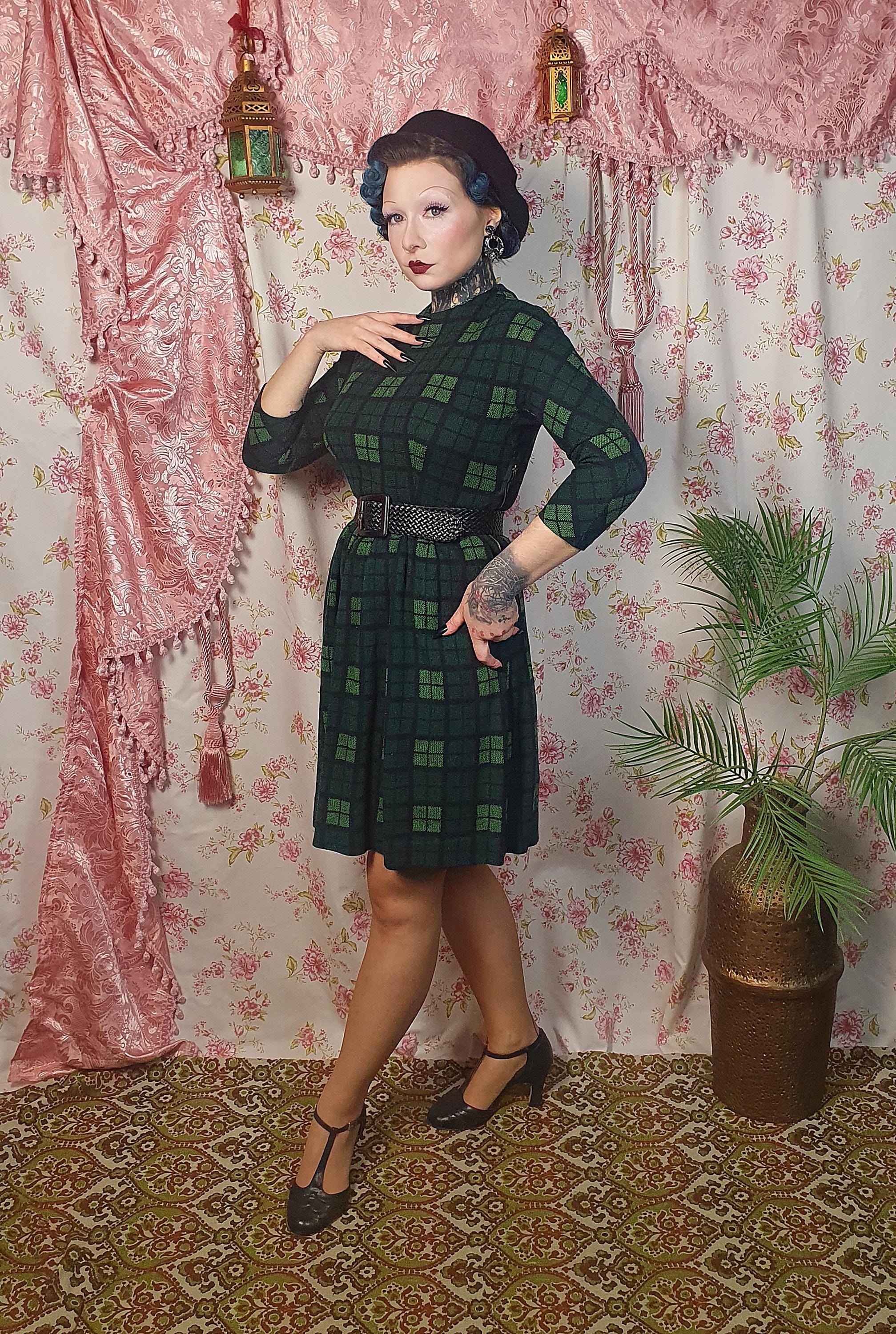 vintage green plaid dress wool shirtwaist -UK8-1940s 1950s style- 50s shirtwaister plaid dress category:Sol & Sombra