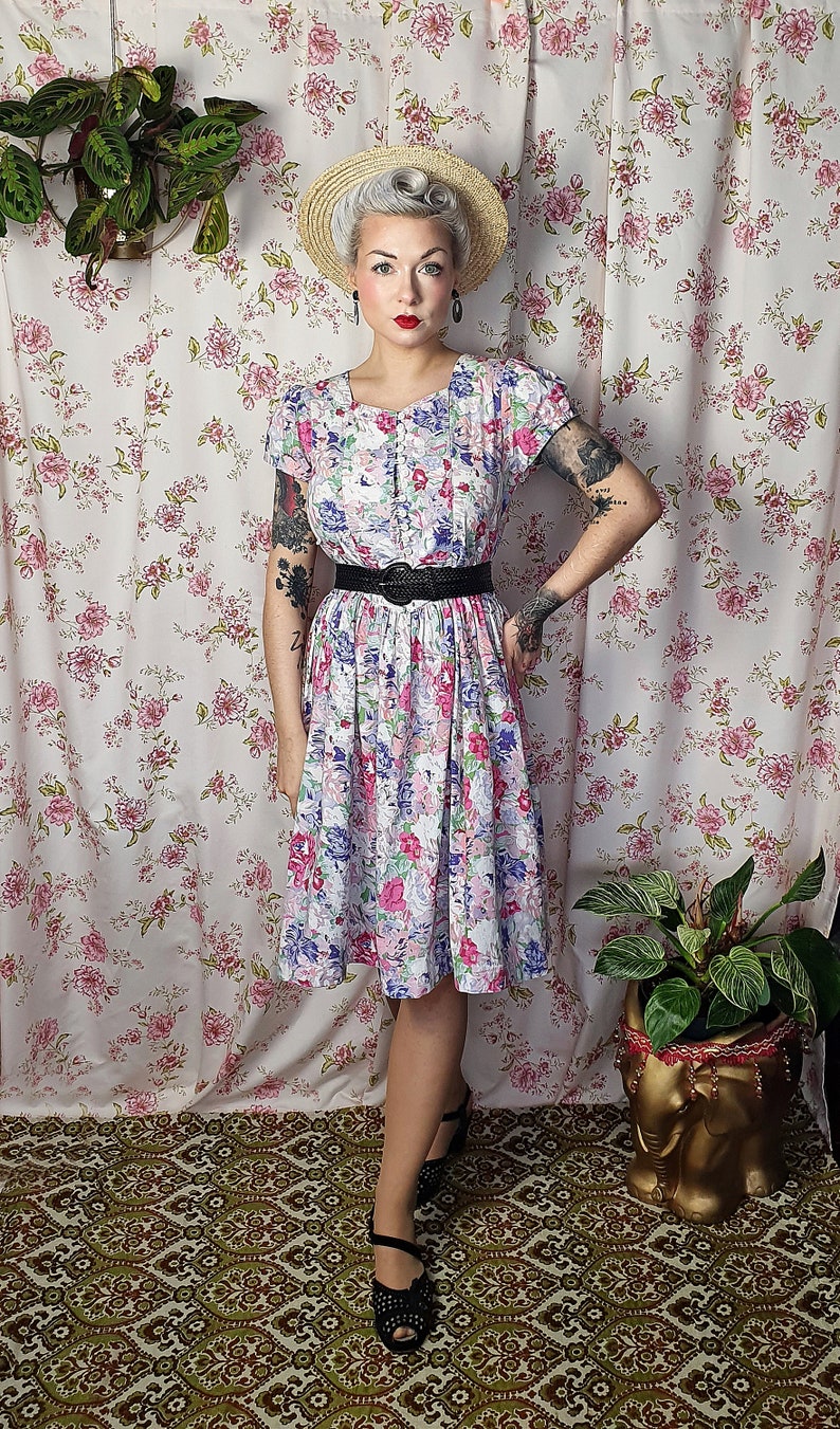 Vintage pastel pink purple romantic shabby floral puffy sleeve swing dress UK 8 12 1940s 1950s style 80s does 40s floral print dress image 3