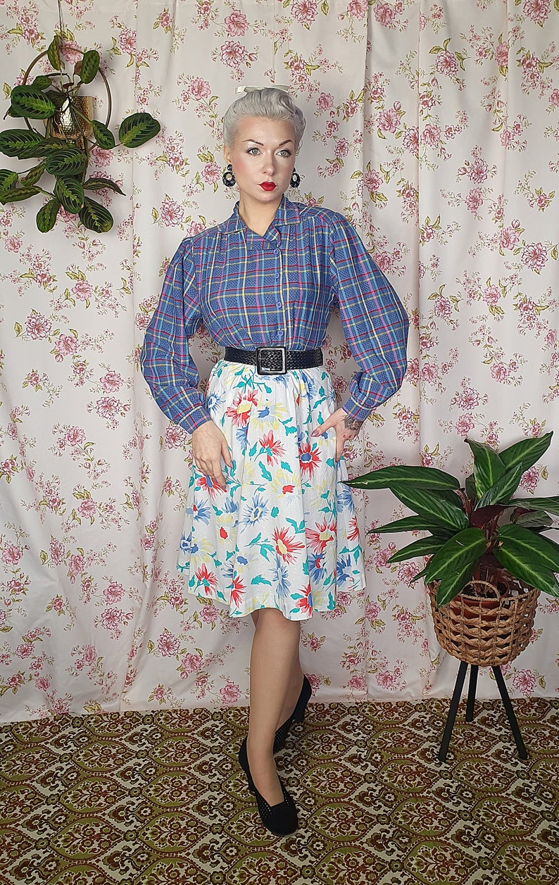 Vintage white blue red romantic floral a line cotton landgirl skirt UK 8-10 1940s 1950s style 80s does 50s a line 40s floral skirt image 3