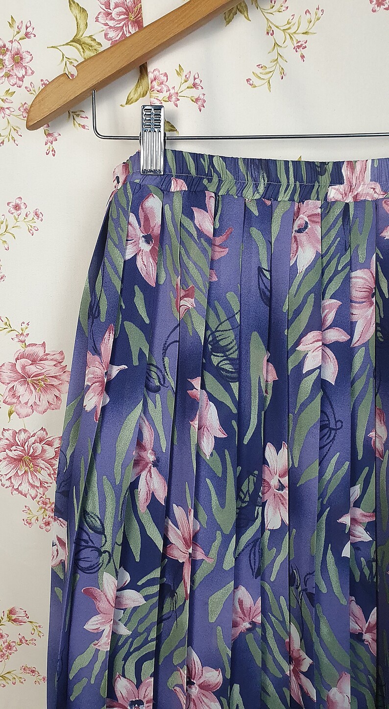 Vintage A line pleated floral blue purple pink green romantic swing skirt UK 8-10 1940s 1950s style 80s does 50s cottagecore skirt image 9