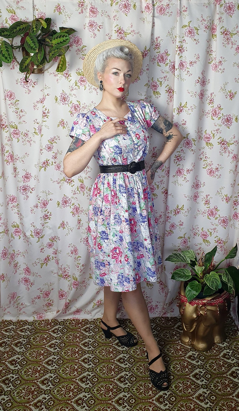 Vintage pastel pink purple romantic shabby floral puffy sleeve swing dress UK 8 12 1940s 1950s style 80s does 40s floral print dress image 2