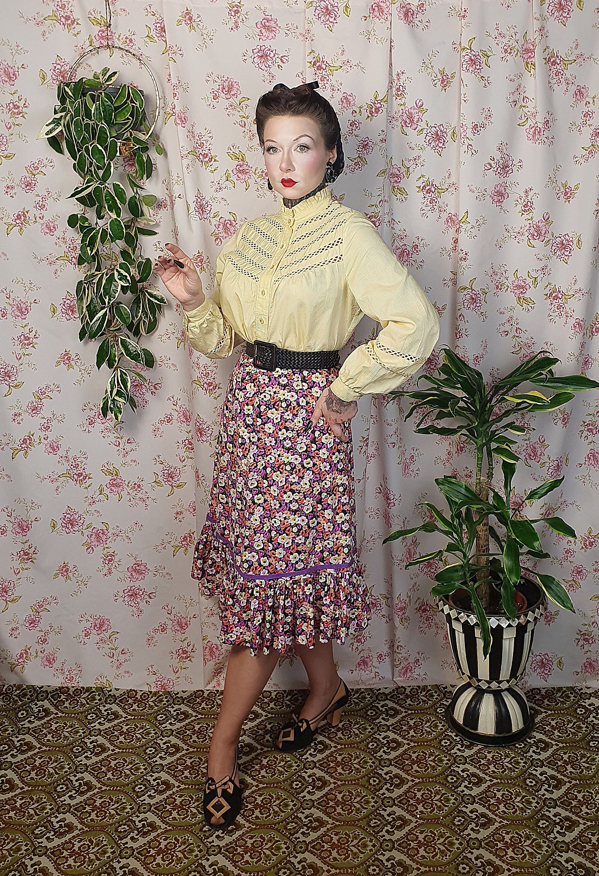 【RUFFLOG】VINTAGE FADE OUT POCKET SKIRT Vintage Vibrant Purple Yellow Romantic Floral Pattern a Line