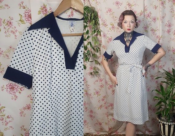 Vintage navy white polka-dot pointy collar summer… - image 1