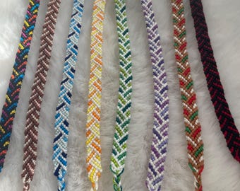 Brazilian bracelet, friendship bracelet, wheat braid variant