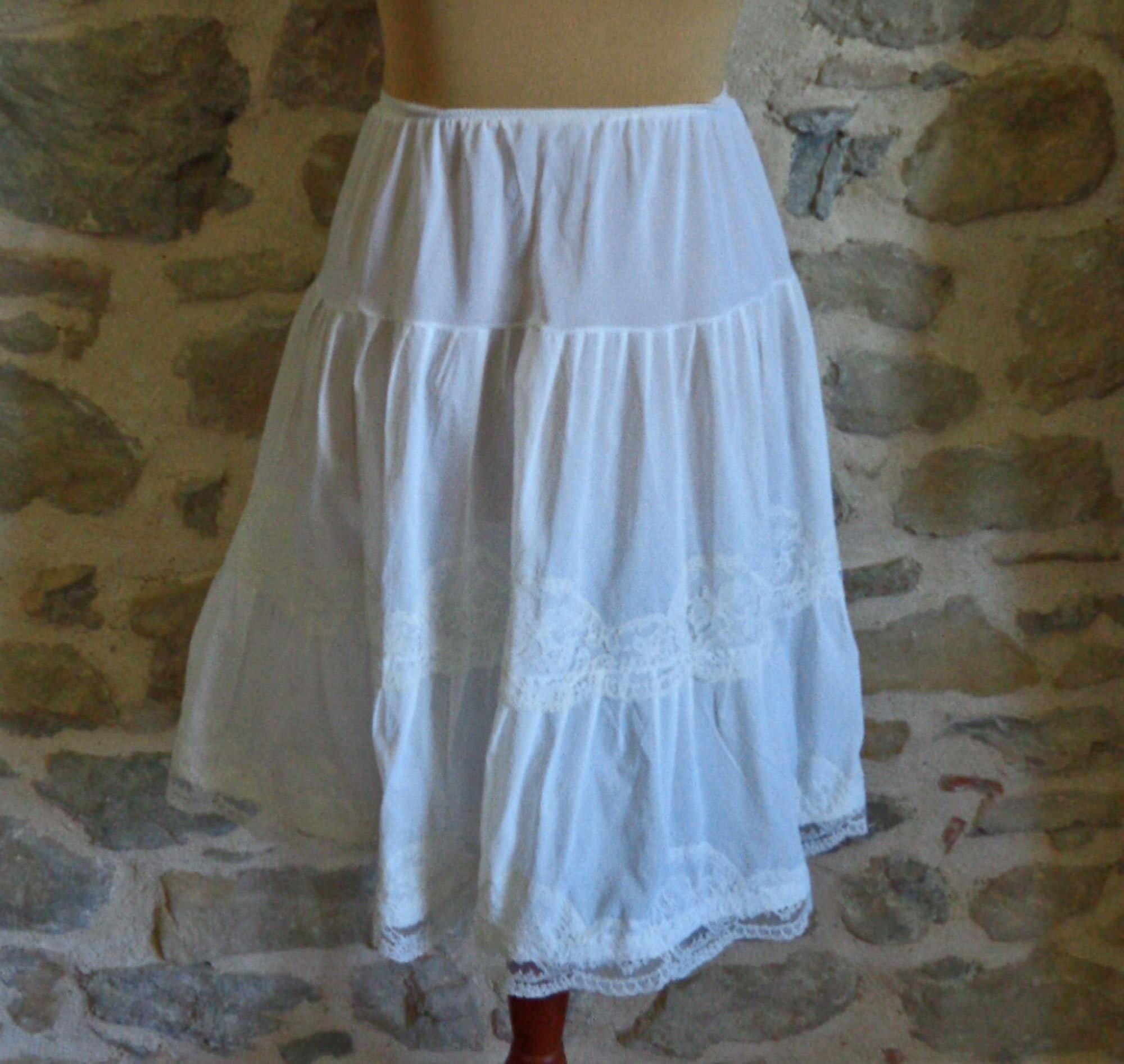 underskirt with lace