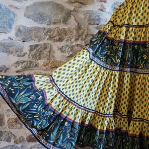 Jupe paysanne à imprimé provençal à plusieurs niveaux, jupe imprimée circulaire jaune, verte et noire image 2