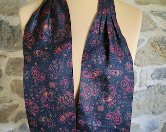 Silk cravat, black paisley vintage French Ascot tie