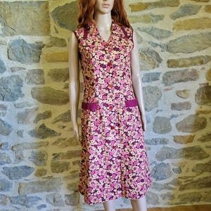 Floral house dress, vintage French fitted work dress with pockets size FR 40