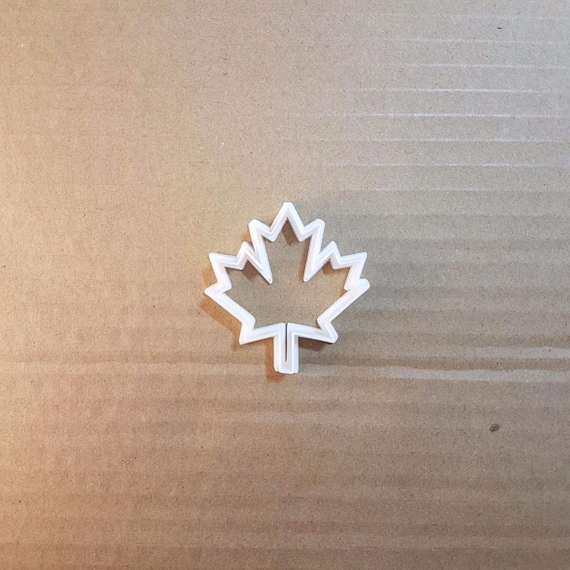 Canada Flag Maple Leaf Cookie Cutter 01UK Seller
