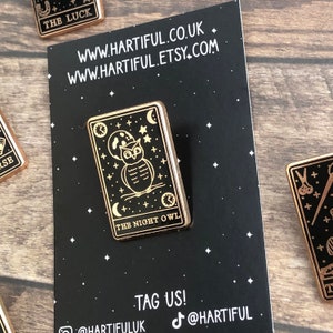 Die Nacht Eule, Tarot Karte Emaille Pin | Anstecknadel, Anstecker | Harte Emaille