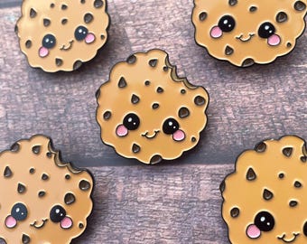 Cookie Enamel Pin – Cute Chocolate Chip Cookie Lapel Pin